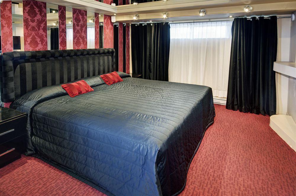 Motel Labarre Longueuil Esterno foto