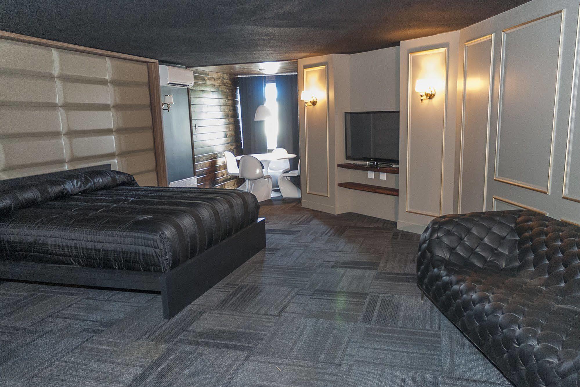 Motel Labarre Longueuil Esterno foto