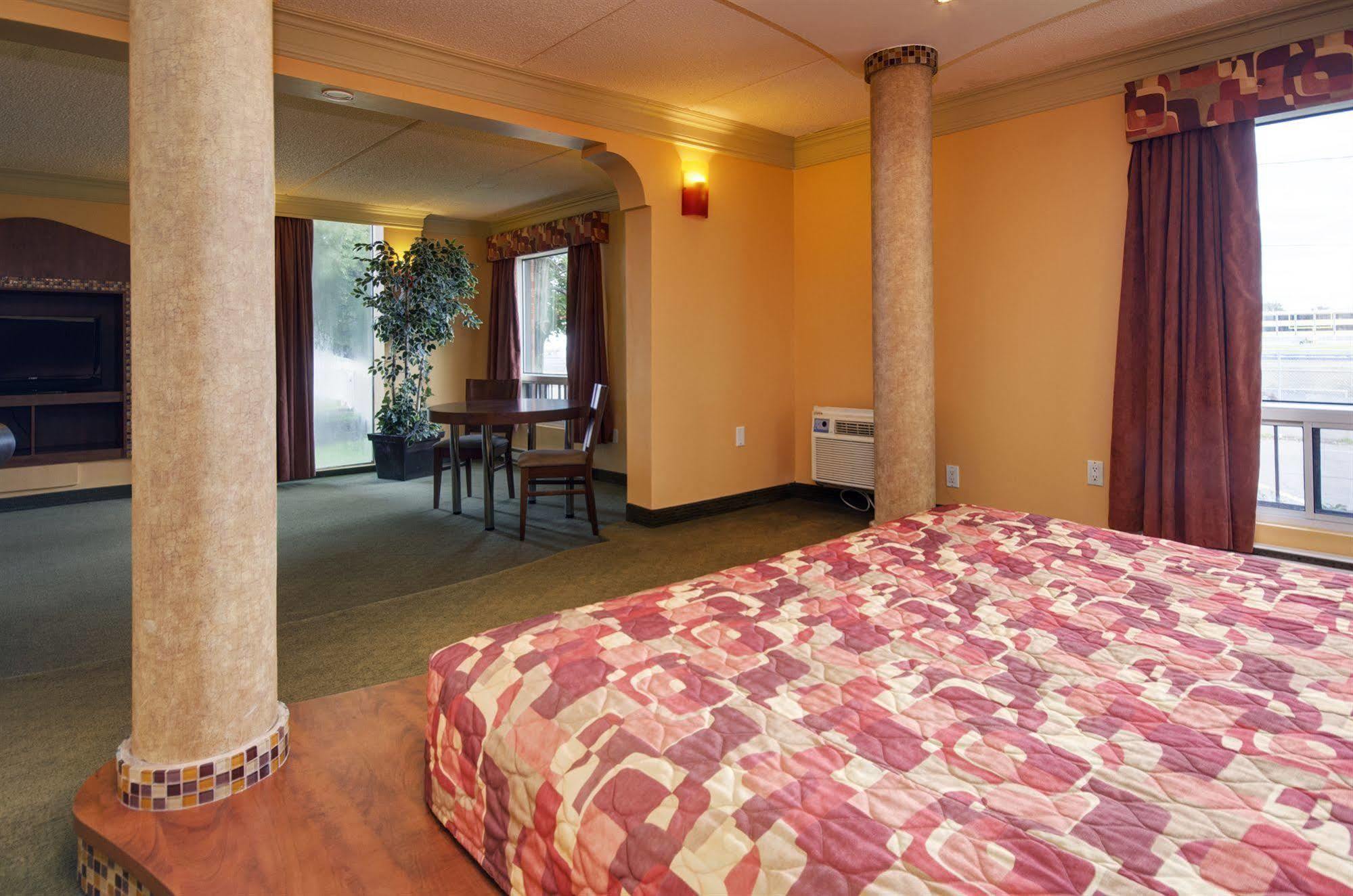 Motel Labarre Longueuil Esterno foto