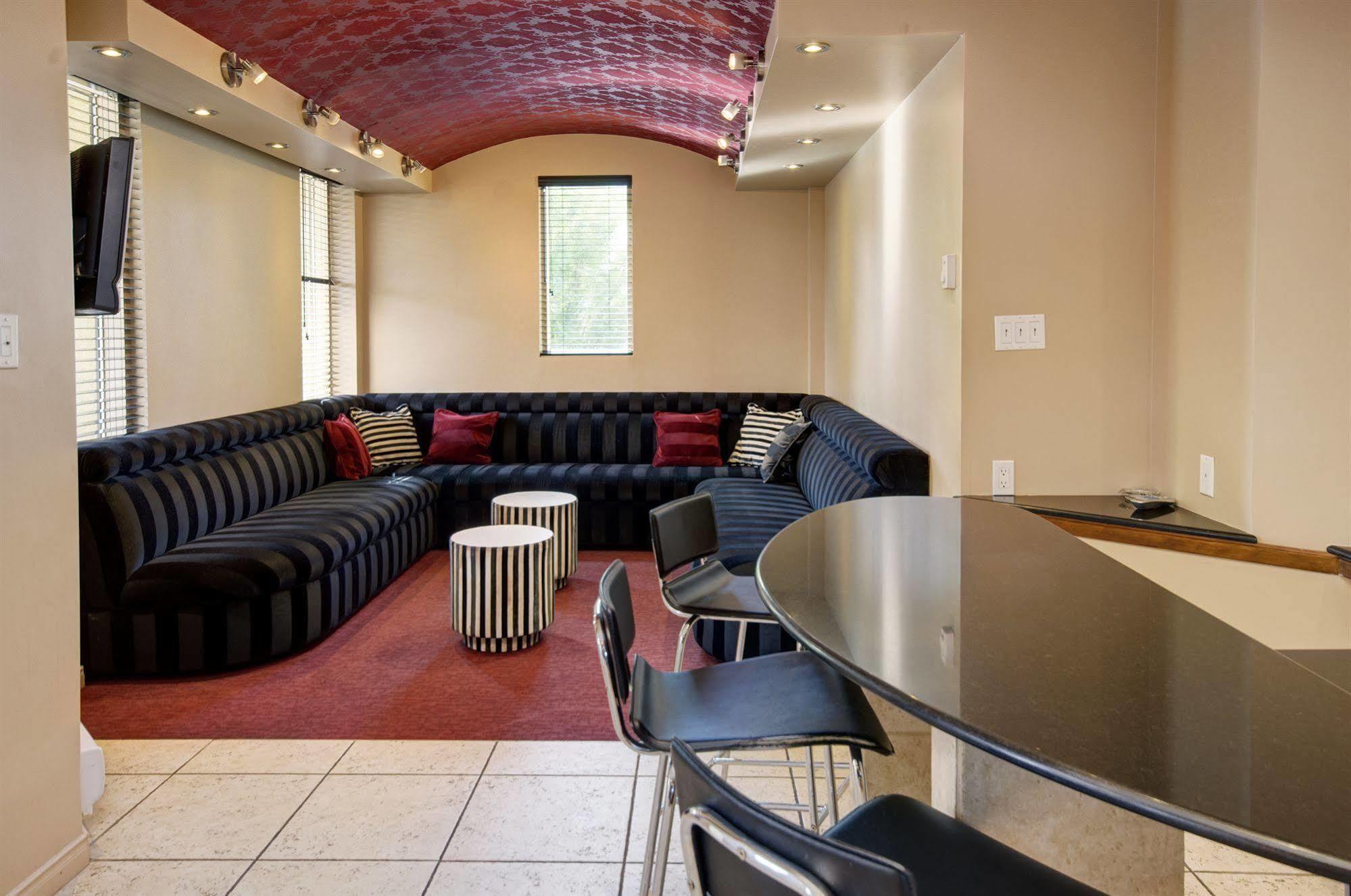 Motel Labarre Longueuil Esterno foto