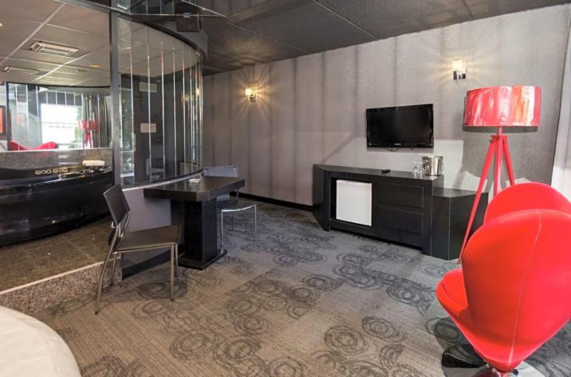 Motel Labarre Longueuil Esterno foto
